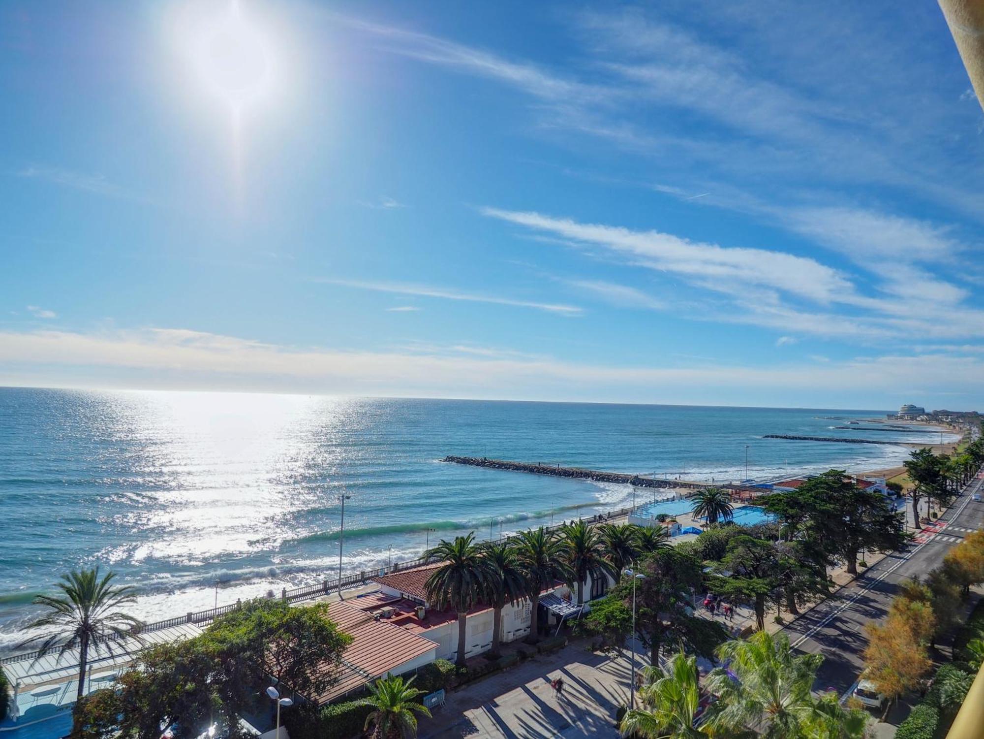 Ocean Skyline Penthouse By Hello Homes Sitges Exterior photo